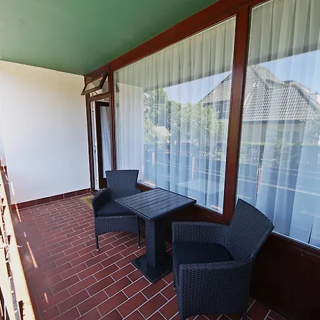 Klaus-groth-str-2-wohnung-07 *